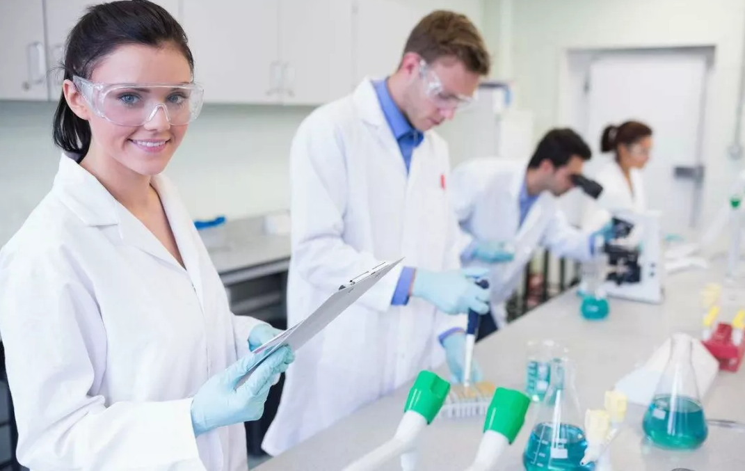 萬泰供應優質的防護高清薄膜，為醫用防護提供保障！